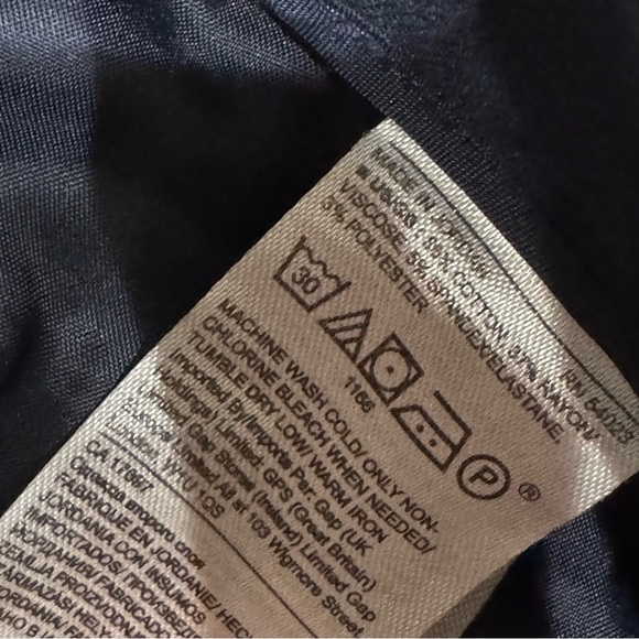 Banana republic blue plaid “Sloan fit” pant ❤️ - Picture 4 of 8